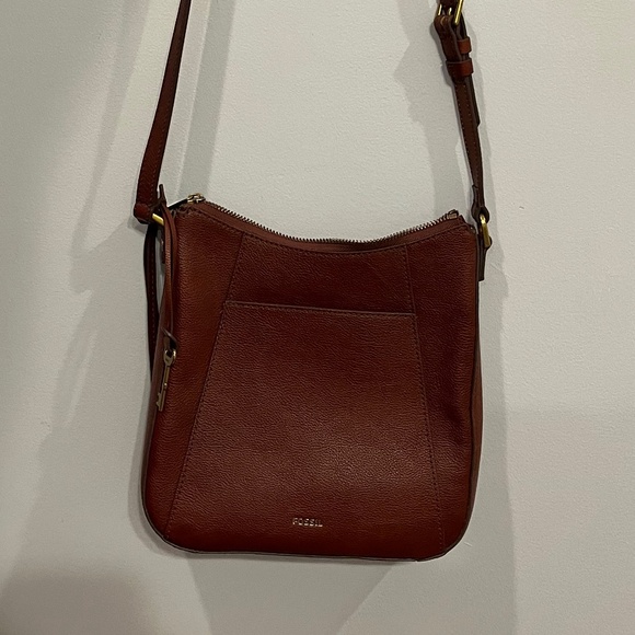 Fossil Crossbody - Picture 1 of 3